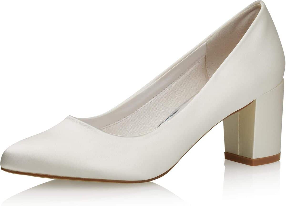 Avis chaussures Debora de Rainbow Club : mariée en satin ivoire