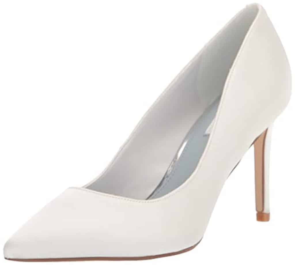 Avis sur les escarpins en satin blanc Nine West modèle Ezra