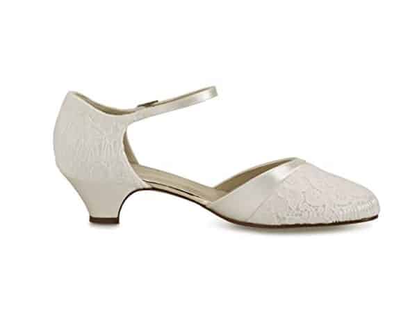 Découvrez notre avis sur les chaussures de mariée Rainbow Club Mickie, des escarpins qui allient élégance, confort et style pour un jour inoubliable